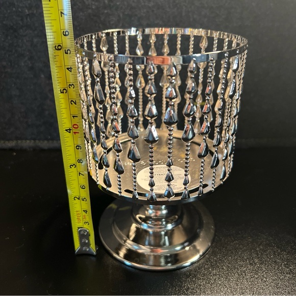 Bath & Body Works 3-Wick Pedestal Candle Holder‎ Beaded Teardrop - Picture 3 of 8